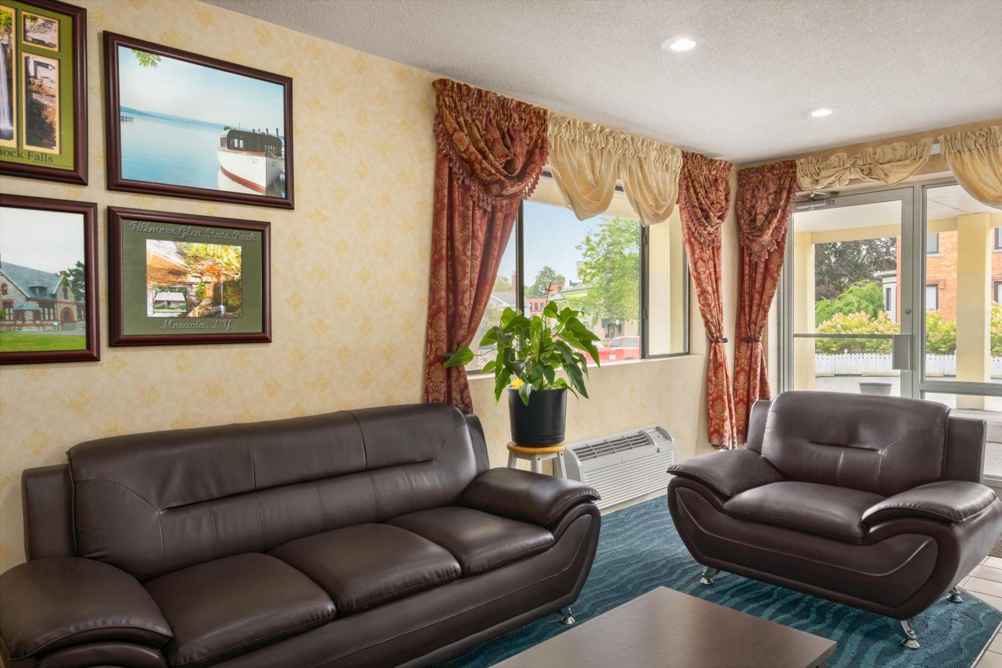 The Cayuga Inn At The Finger Lakes Auburn Bagian luar foto